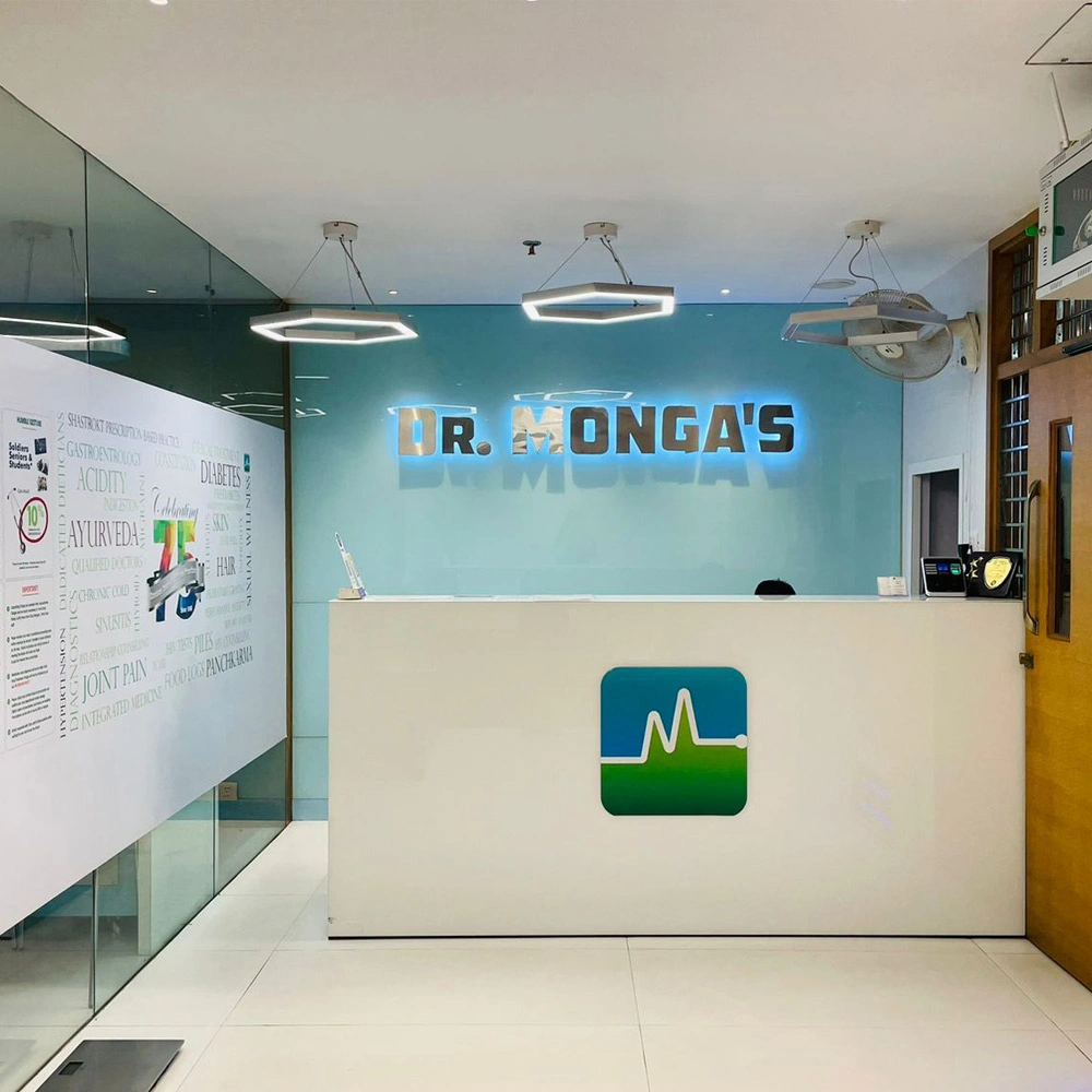 Dr. Monga Medi Clinic interior — Sexologist clinic Lajpat Nagar Dwarka Gurgaon serving हापुड़  के पास दिल्ली स्वप्नदोष patients